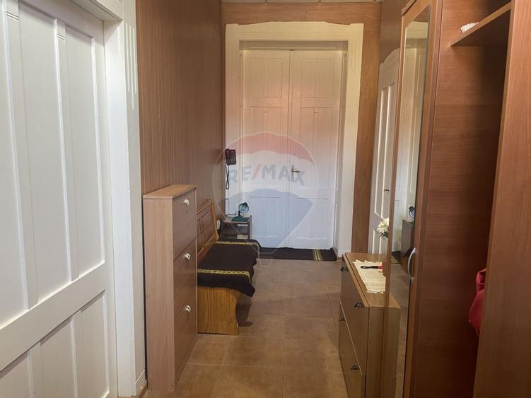 Apartament 3 camere de inchiriat in zona Garii