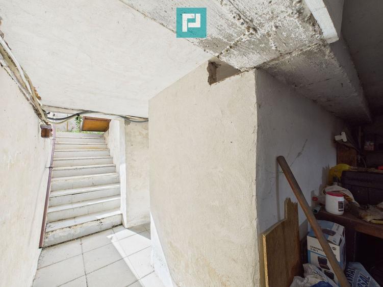 Casa de cărămidă cu 3 camere zona Uta