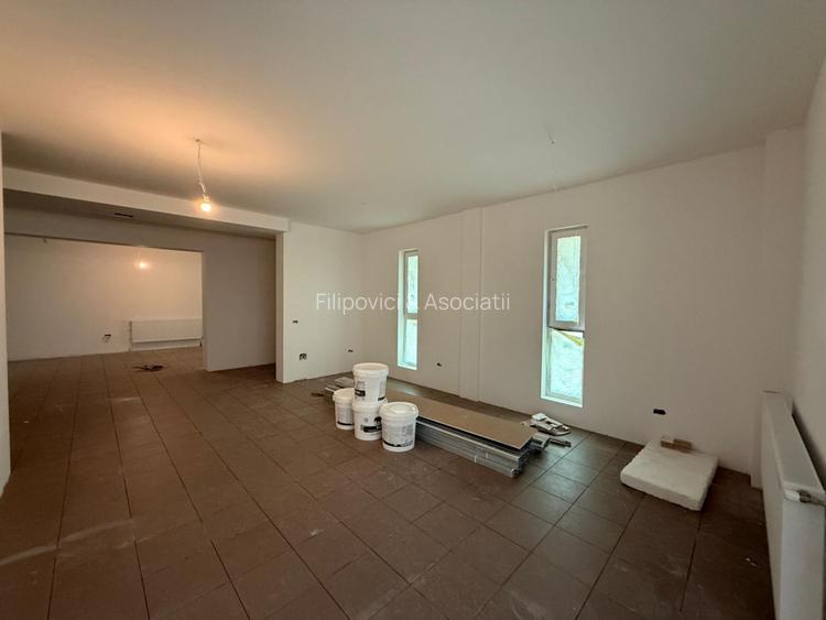 Spatiu Comercial , parter bloc nou construit , zona Nerva Traian - 8