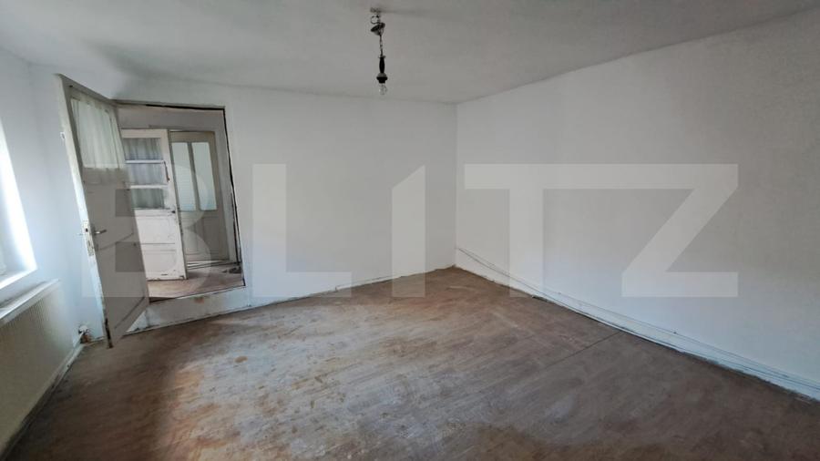 Casă de vânzare în Săcele – 4 camere, 2 intrări separate, teren 468 mp