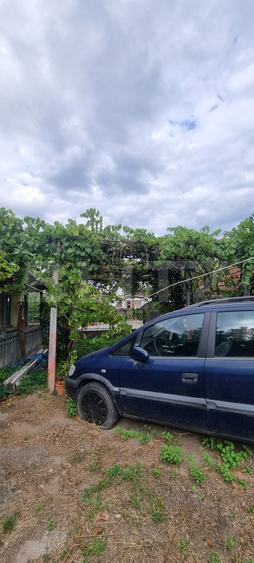 Casa cu doua corpuri, 67 mp, zona Luncani