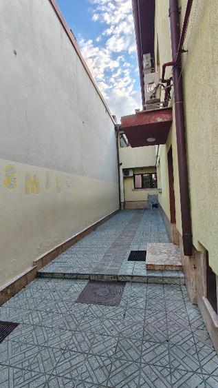 Vila de inchiriat 7 camere cu finisaje semi-lux, Piata Victoriei