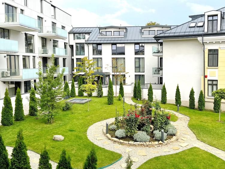 Inchiriere apartament 60 mp 2 camere 2 bai, imobil premium 2021, parcare inclusa