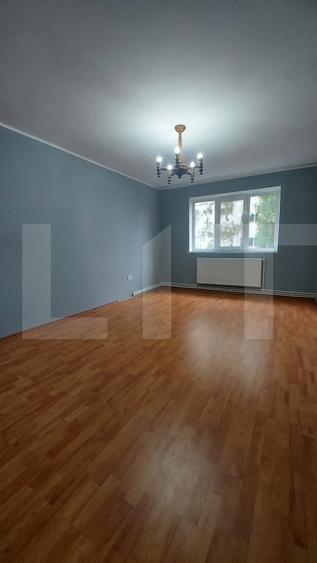 Apartament 3 camere decomandate, 71 mp, mobilat și utilat, etaj 2/10, Simeria