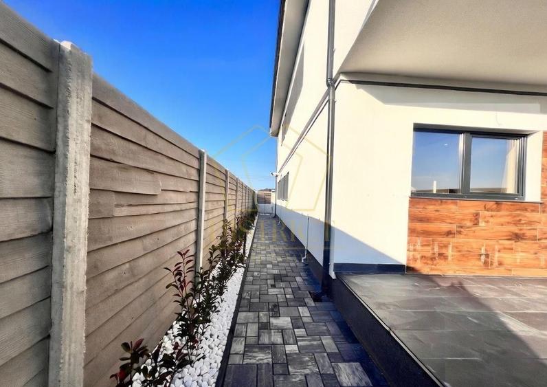 Duplex modern cu 5 camere si carport  I Mosnita Noua I