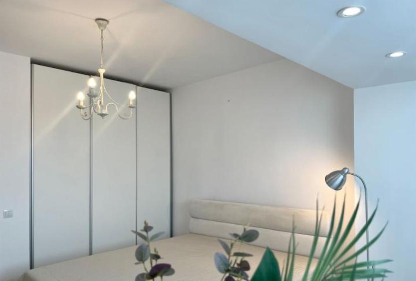 Decebal | 3 Camere | Decomandat | Lux | 9/9