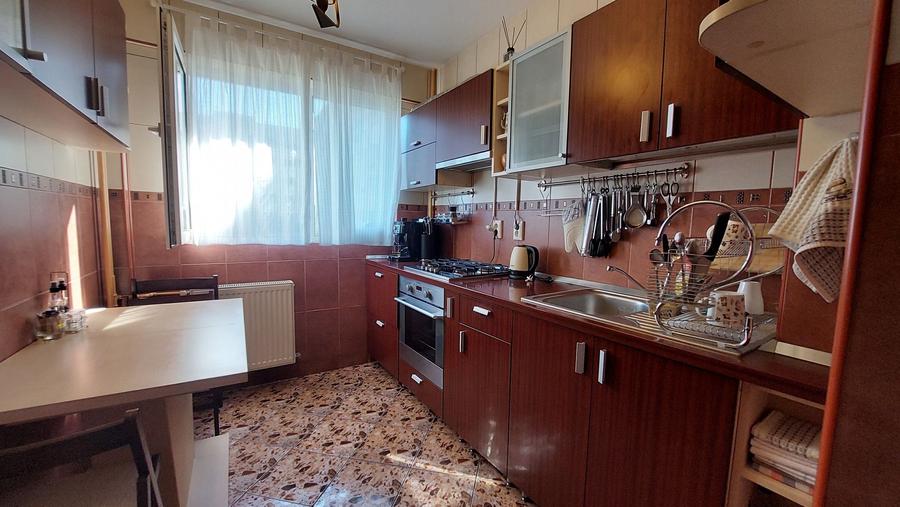 Titan,500 m de Metrou 1 Decembrie | 2camere, decomandat, 6/10, mobilat