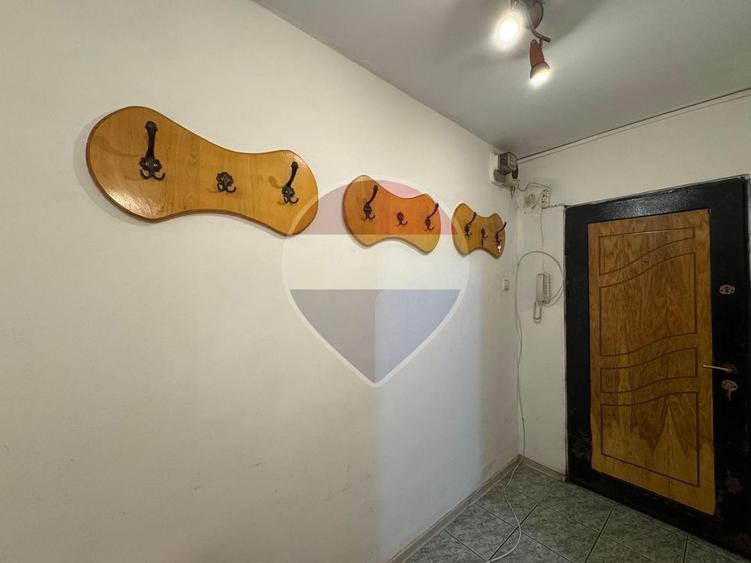 Apartament cu 2 camere, et,1, centrala proprie si boxa-Str.Stupilor