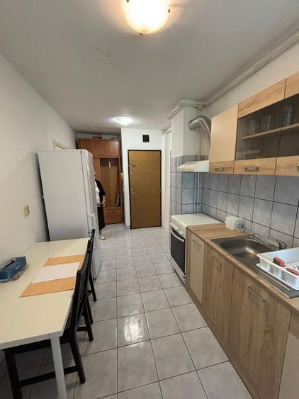 Apartament 3 camere,zona Medicina