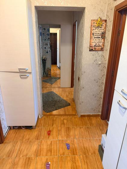 Apartament 2 camere decomandat cu boxa si parcare, Ford