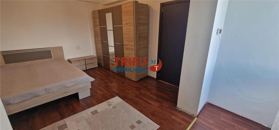 Apartament 3 camere de inchiriat zona Centru