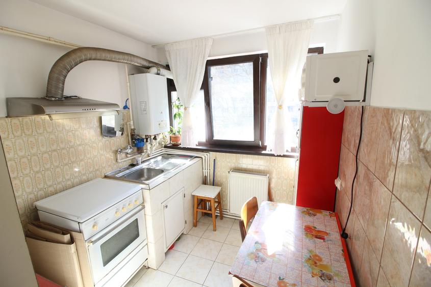 Apartament 2 camere Ultracentral, centrala termica, liber