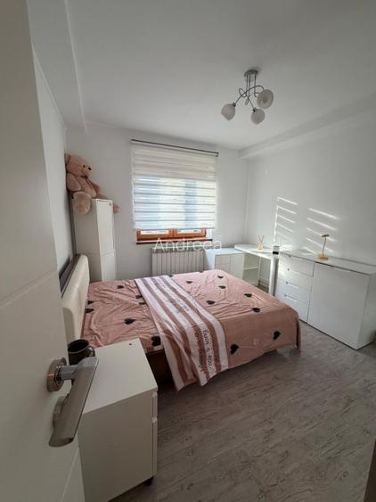 Inchiriez apartament 3 camere Crangasi - 12