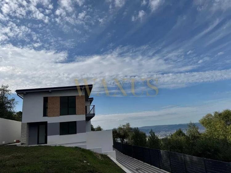 Casă tip duplex de vânzare în Feleacu, view catre Cluj