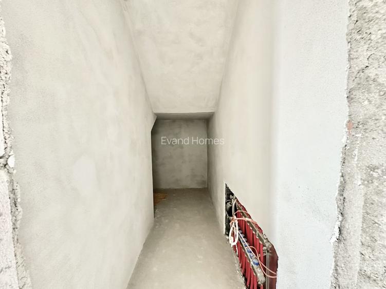 Duplex 4 Camere, 3 bai si teren de 333 mp - 132 mp utili - Mosnita - 16