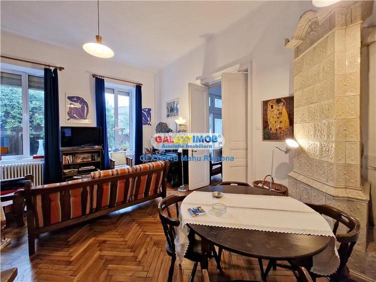 Casa veche renovata, parter+mansarda, curte proprie, Foisorul de Foc