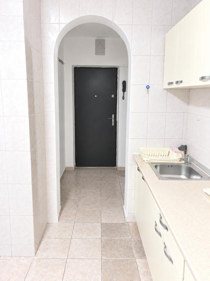 *Proprietar-Garsonieră confort 1, 36 mp, decomandată, Metrou C-tin Brâncoveanu