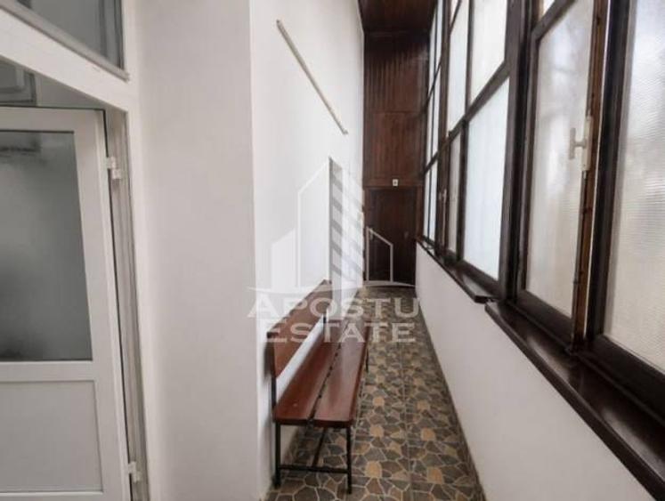 Spatiu SAD medical 68 mp, policlinica, ultracentral, Sanicolaul Mare.