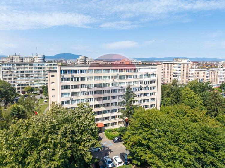 Apartament mobilat modern cu 3 camere Bulevardul Gării