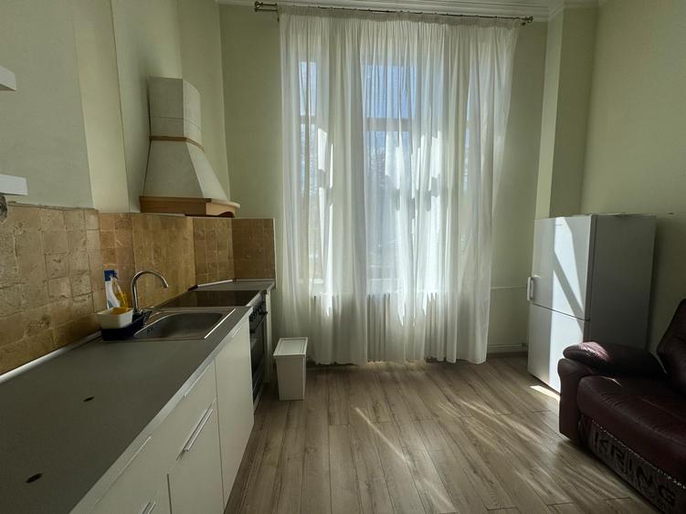 Inchiriere apartament renovat mobilat/utilat 2 camere in vila Cotroceni Medicina