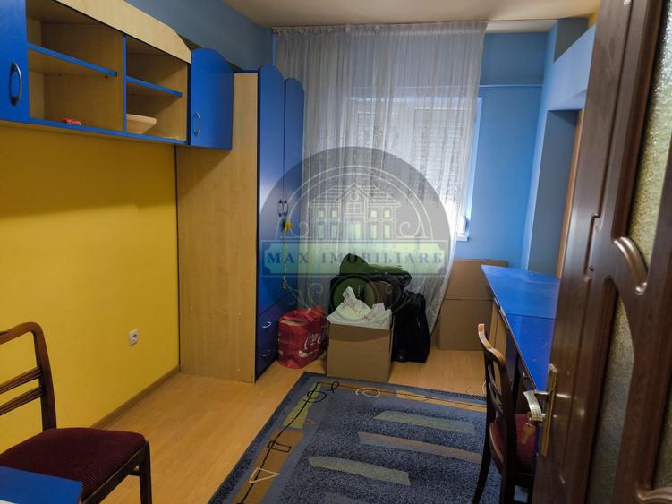 Apartament 4 camere DECOMANDAT – Zona 9 Mai, Ploiești