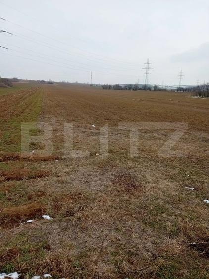 Teren intravilan, 811 mp, zona Jieni