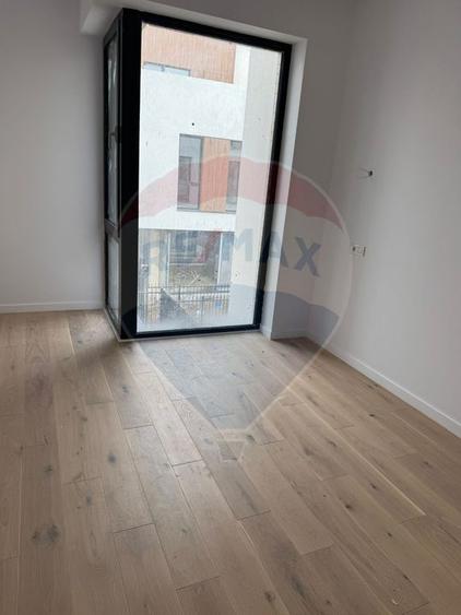 Casă / Vilă cu 4 camere de vânzare