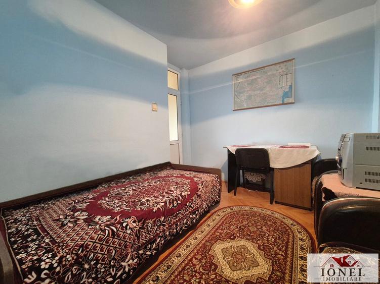 Apartament patru camere de vanzare in Cugir
