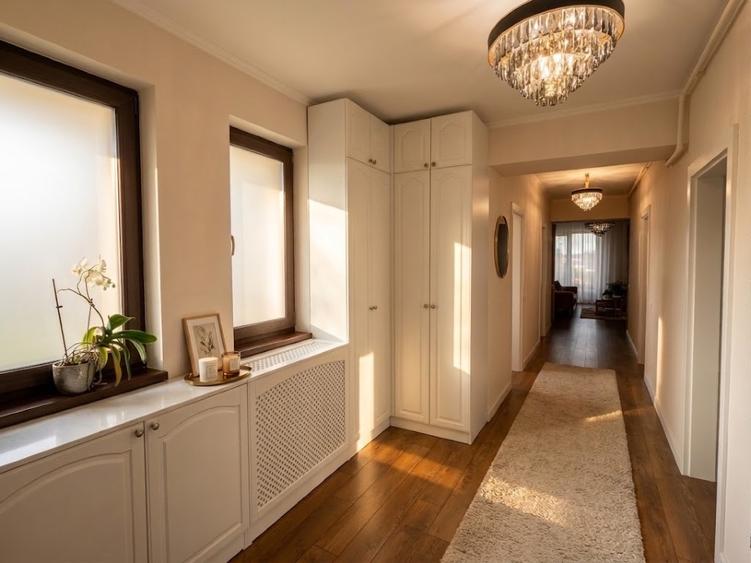 PENTHOUSE CU TERASĂ SPECTACULOASĂ DE 42 MP ȘI 2 PARCĂRI SECTOR 1