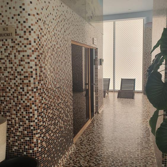 Complex White Tower, Mamaia, studio mobilat si utilat lux de vanzare