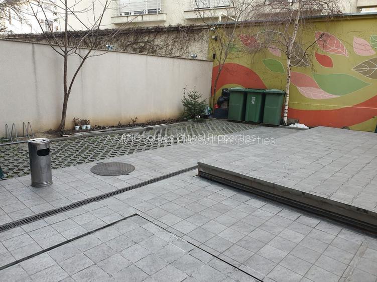 SPATII DE BIROURI LUX, PIATA ROMANA
