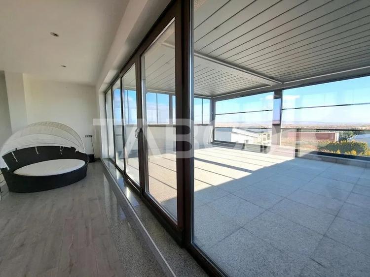 Casa cu adaos de iubire- Vila spectaculoasa de vanzare