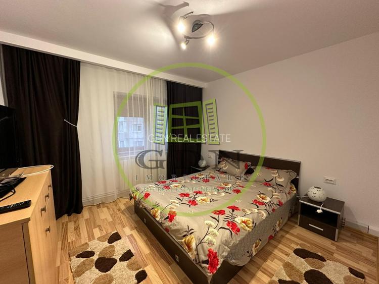 Apartament 3 camere, 72 mp, cartier Craiovita Noua, zona Scoala Elena Farago - 3