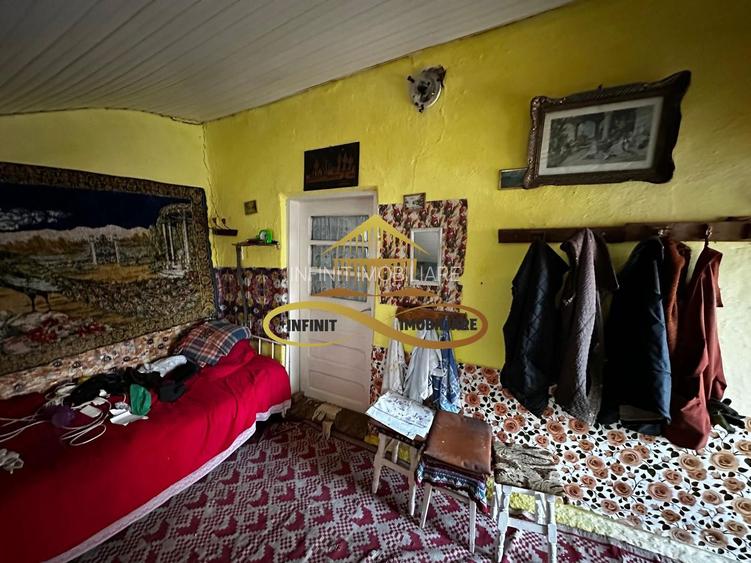 Casa batraneasca din caramida de vanzare si 4500 mp teren Negri Bacau - 13