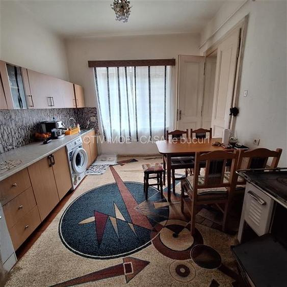 Bocsa Montana, Casa mare la strada principala - 17