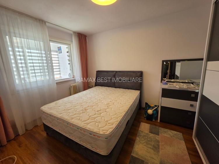 Titan, 10 minute metrou, pe Liviu Rebreanu, farmacia Tei - 12