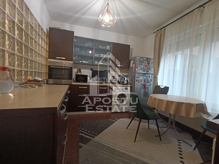 Casa individuala P+1, curte proprie + spatii comerciale, Dambovita. - 10