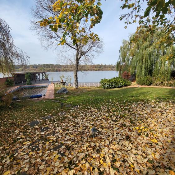 Vila lac snagov in cea mai buna portiune a lacului, ponton, garaj barca, piscina - 39