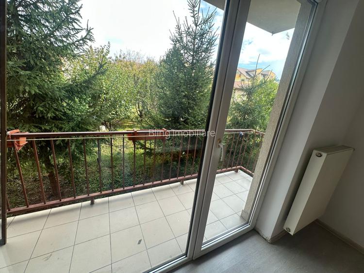 Apartament cu 3 camere, 58 mp, balcon, zona Florilor - 7