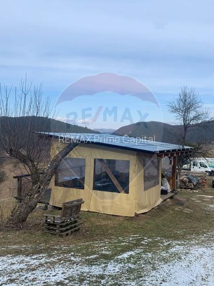 Casă de vânzare zona Bratca, 5 camere, 12 375 teren - 12