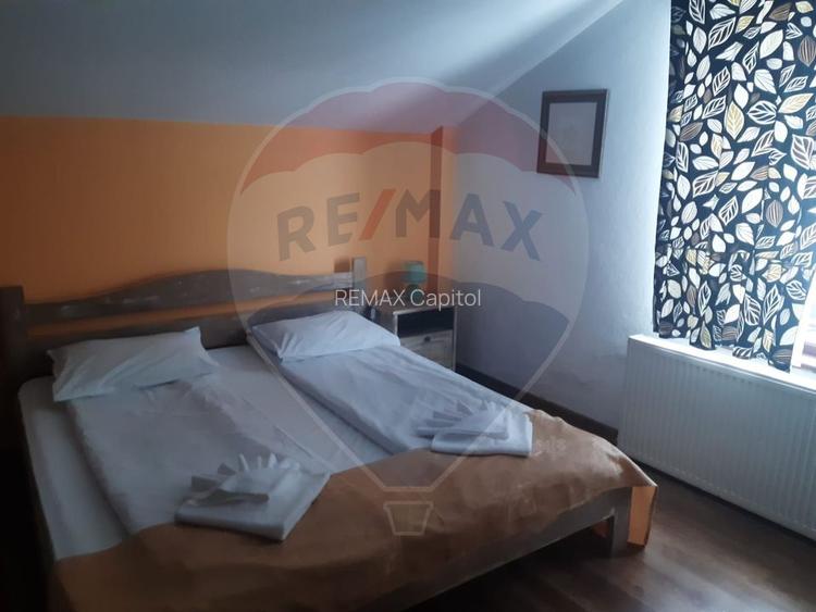 Hotel / Pensiune cu 18 camere de vânzare in Moieciu, Brasov - 21