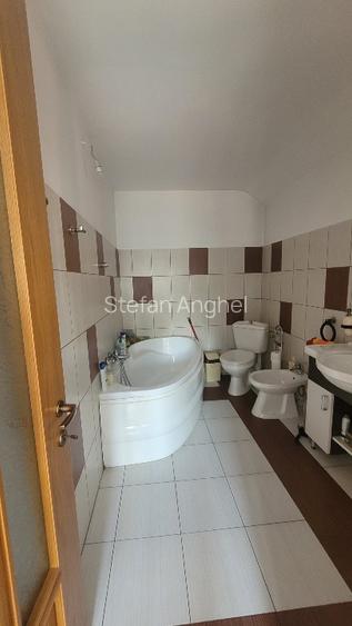 Vând casa 4 camere în zona Eroilor Ploiesti - 2