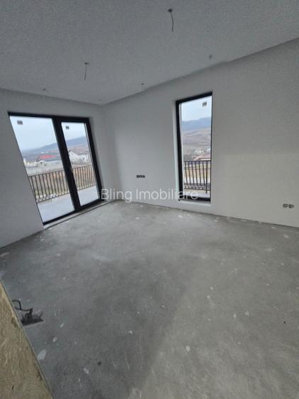 Casa individuala 5 camere, 230mp, garaj, terasa, teren 716mp, in Chinteni - 12