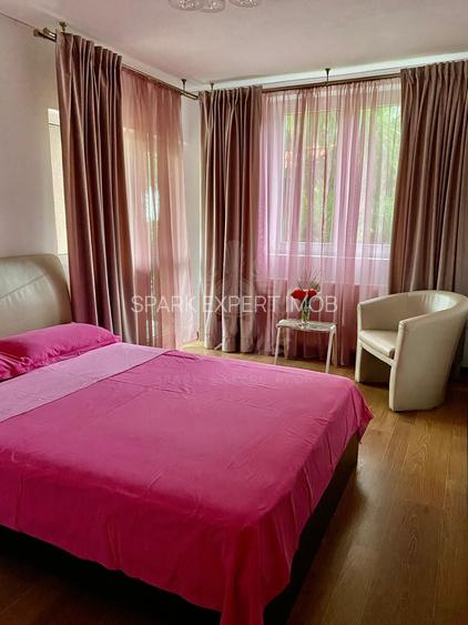 VILA CARTIER ZAMORA//BUSTENI - 7