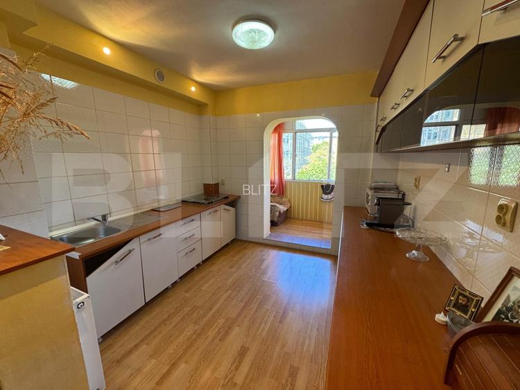 Apartament de 2 camere, decomandat, etaj intermediar, zona Casa Shaorma  - 5