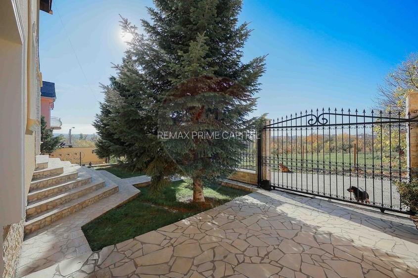 De vânzare vilă cu 7 camere, drum privat, în zona de Dealuri - 34