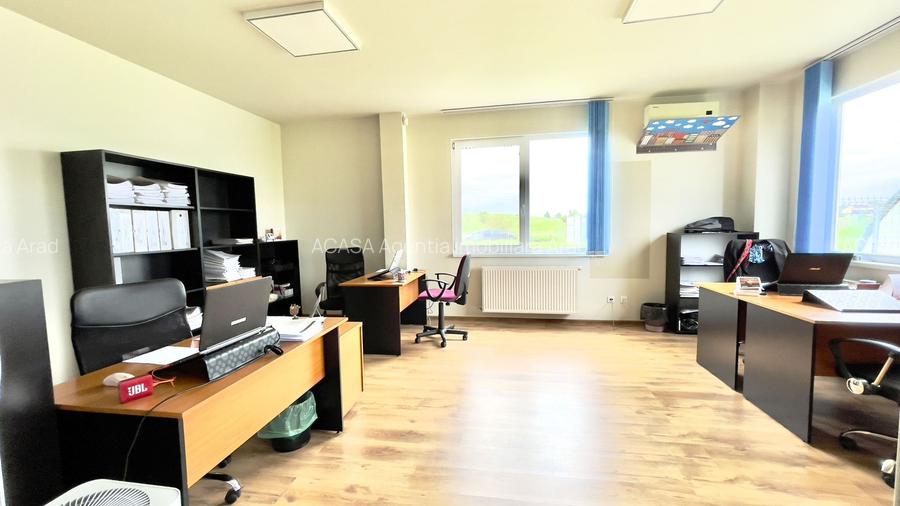Clădire de birouri cu 12 parcări în incintă privată, UTA2, Arad - 7