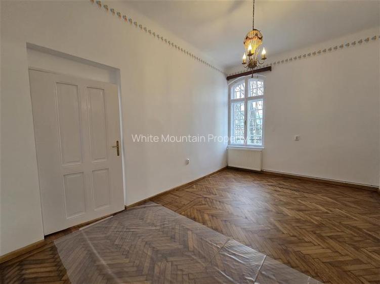 Apartament superb renovat in Centrul Istoric Brasov - 28