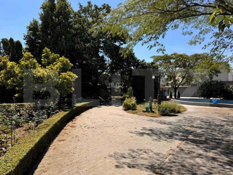 Vila de vanzare, cu 11 camere, 550 mp, zona Bariera Valcii - 12