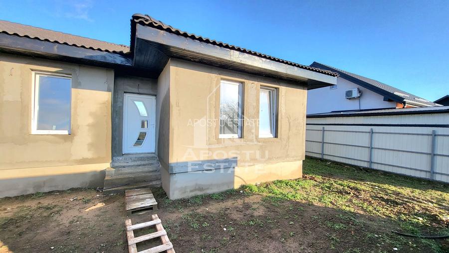 Jumatate de duplex nou cu 4 camere,Parta - 19